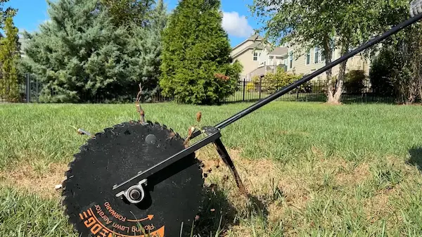 K.D STONEDGE Rolling Lawn Aerator